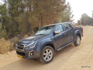 איסוזו דימקס טנדר