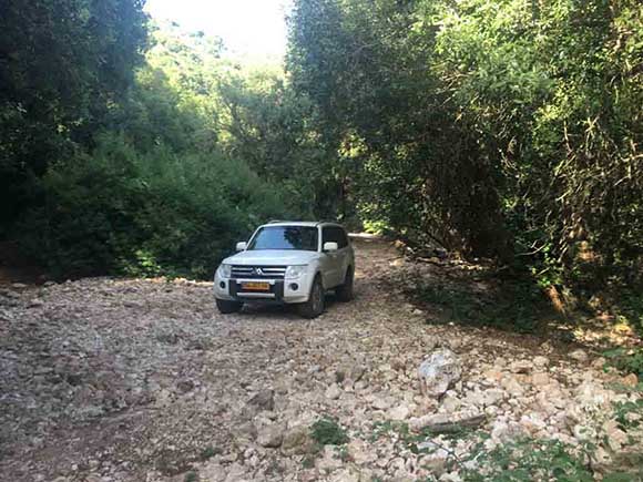 הגליל המערבי. מיצובישי פאג'רו