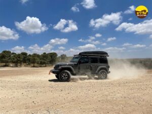 מוסמך שטח 12 ג'יפ רנגלר אבק