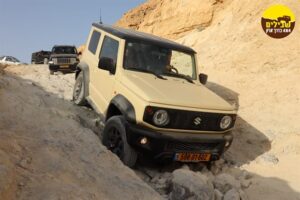 סוזוקי ג'ימני מורד סלעים ירידה
