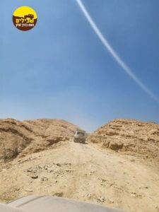 חוצה קשוח מפורק14