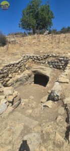 גליל עליון, מערה חצובה בהר מירון