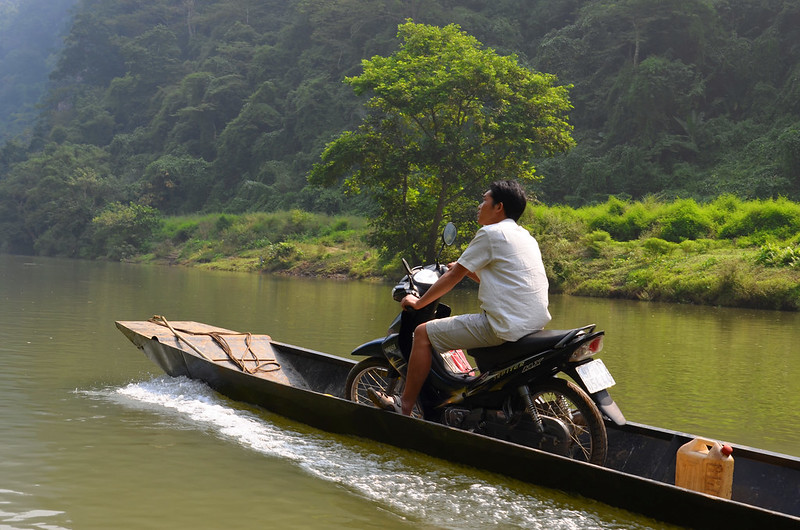 Ba Be Lake VIETNAM Ba Be Lake אגם בבֶה