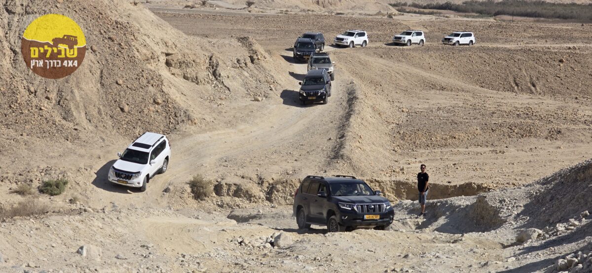 מועדון טויוטה לנדקרוזר שיירה מדבר מועדון טויוטה לנדקרוזר שיירה מדבר