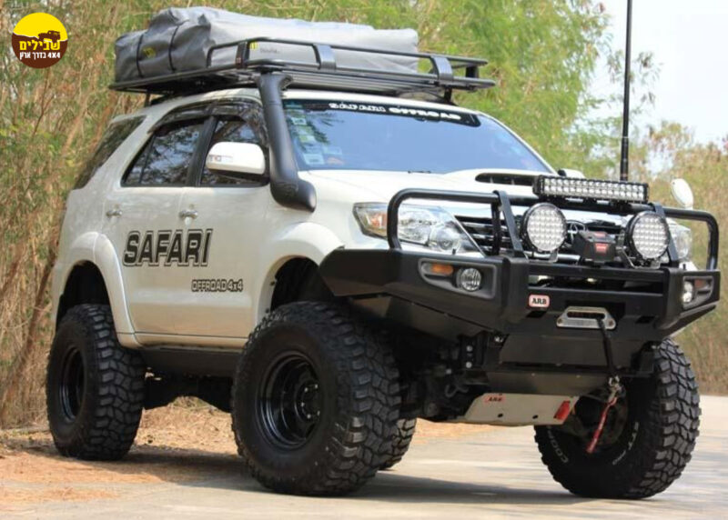 FORTUNER 111 טויוטה פורטונר